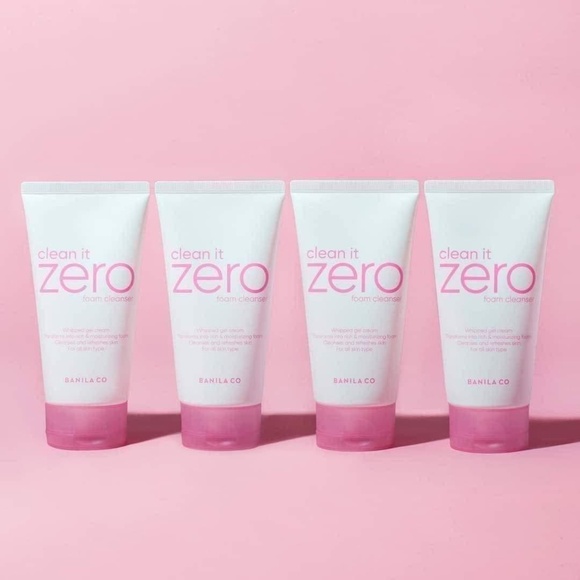 2 for $9 [BANILA CO] Clean it Zero Foam Cleanser Mini(8ml) (Set of 2) - Picture 2 of 2